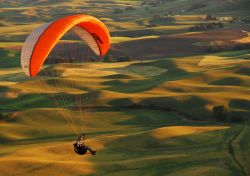 Paragliding in Palouse_Ron Willems